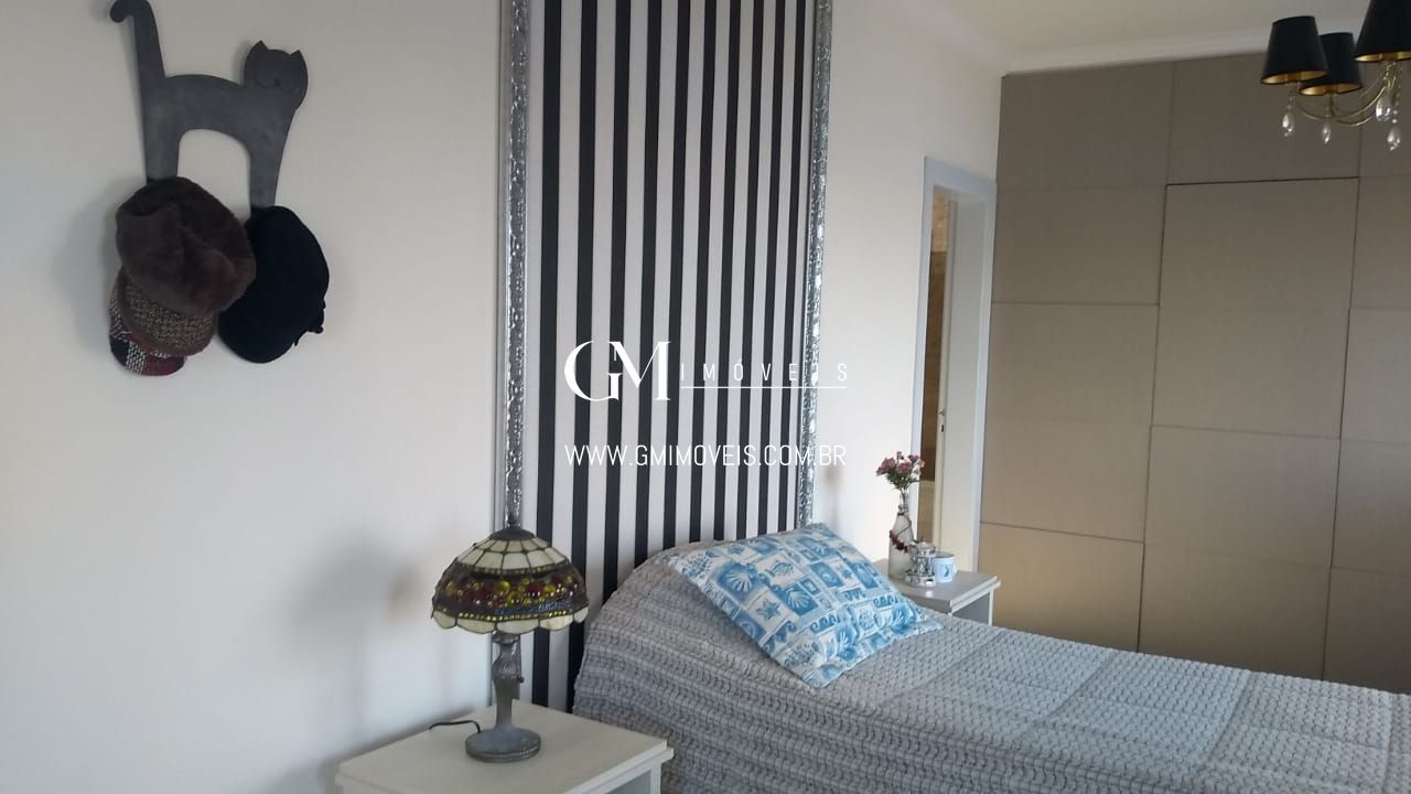 Casa à venda com 3 quartos, 243m² - Foto 28