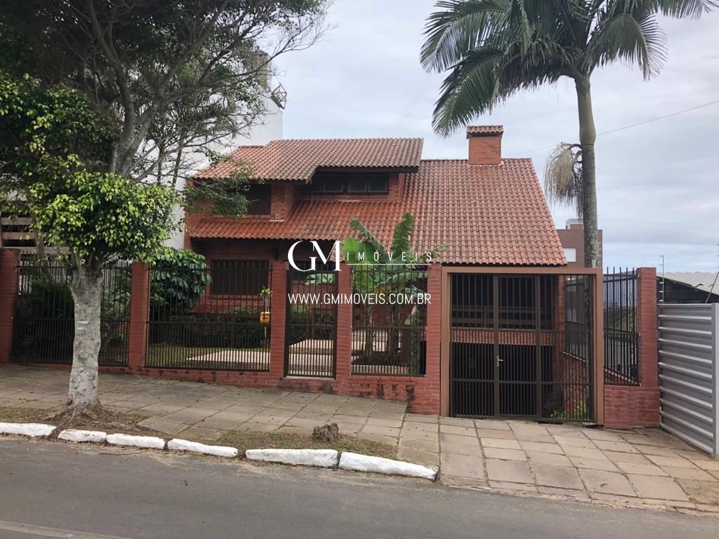 Casa à venda com 9 quartos, 386m² - Foto 1