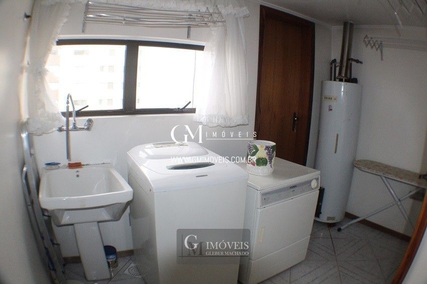 Apartamento à venda com 3 quartos, 180m² - Foto 5