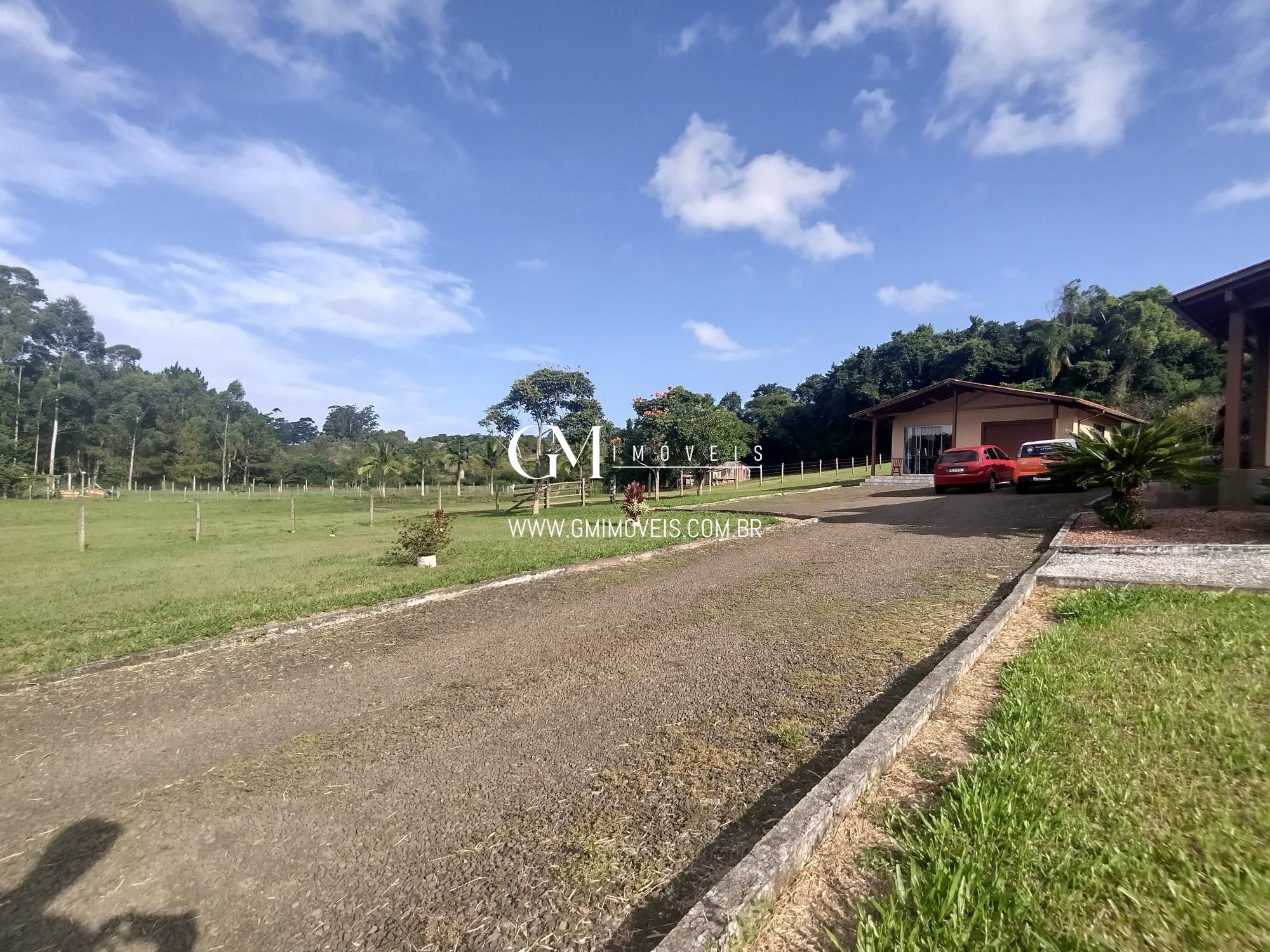 Sítio à venda com 2 quartos, 110000000m² - Foto 3