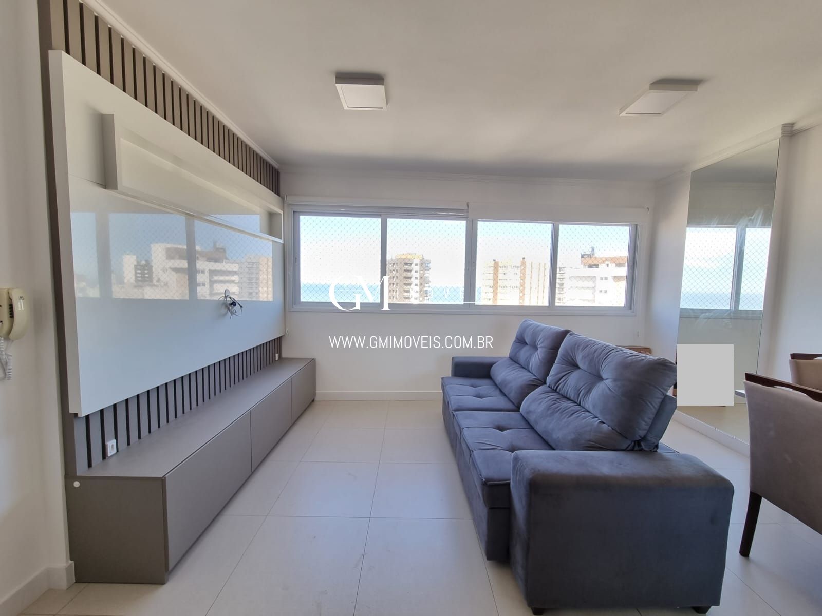 Apartamento à venda com 2 quartos, 73m² - Foto 2