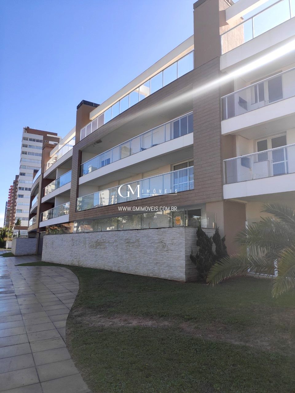 Cobertura à venda com 3 quartos, 220m² - Foto 1