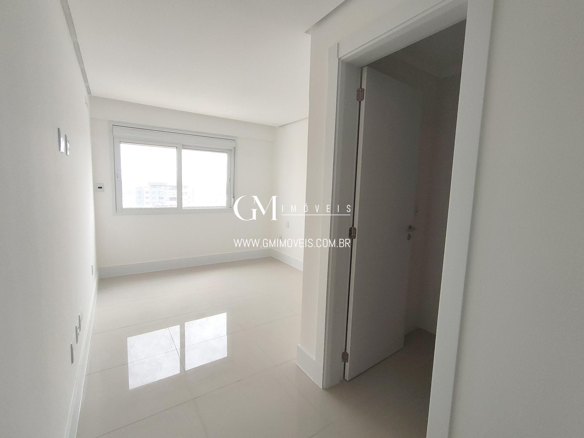 Apartamento à venda com 4 quartos, 216m² - Foto 18
