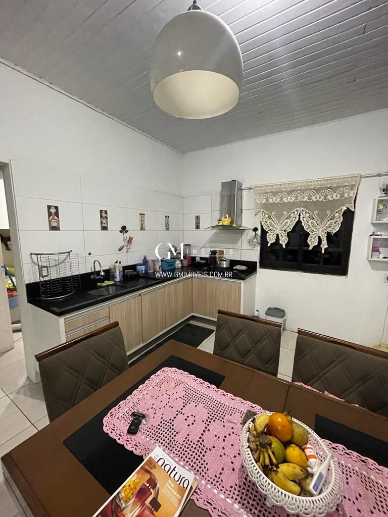 Casa à venda com 2 quartos, 100m² - Foto 8