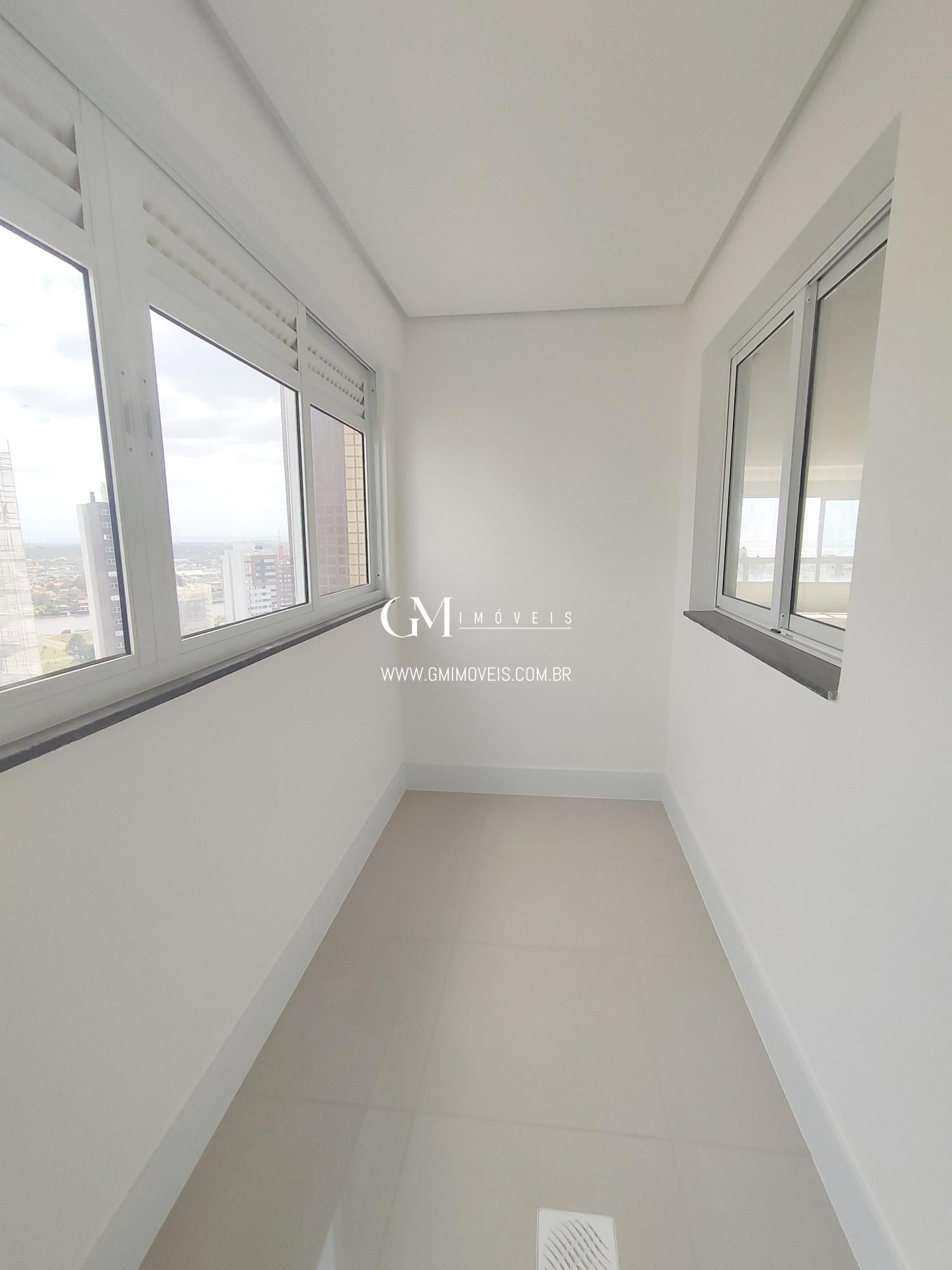 Apartamento à venda com 4 quartos, 216m² - Foto 9