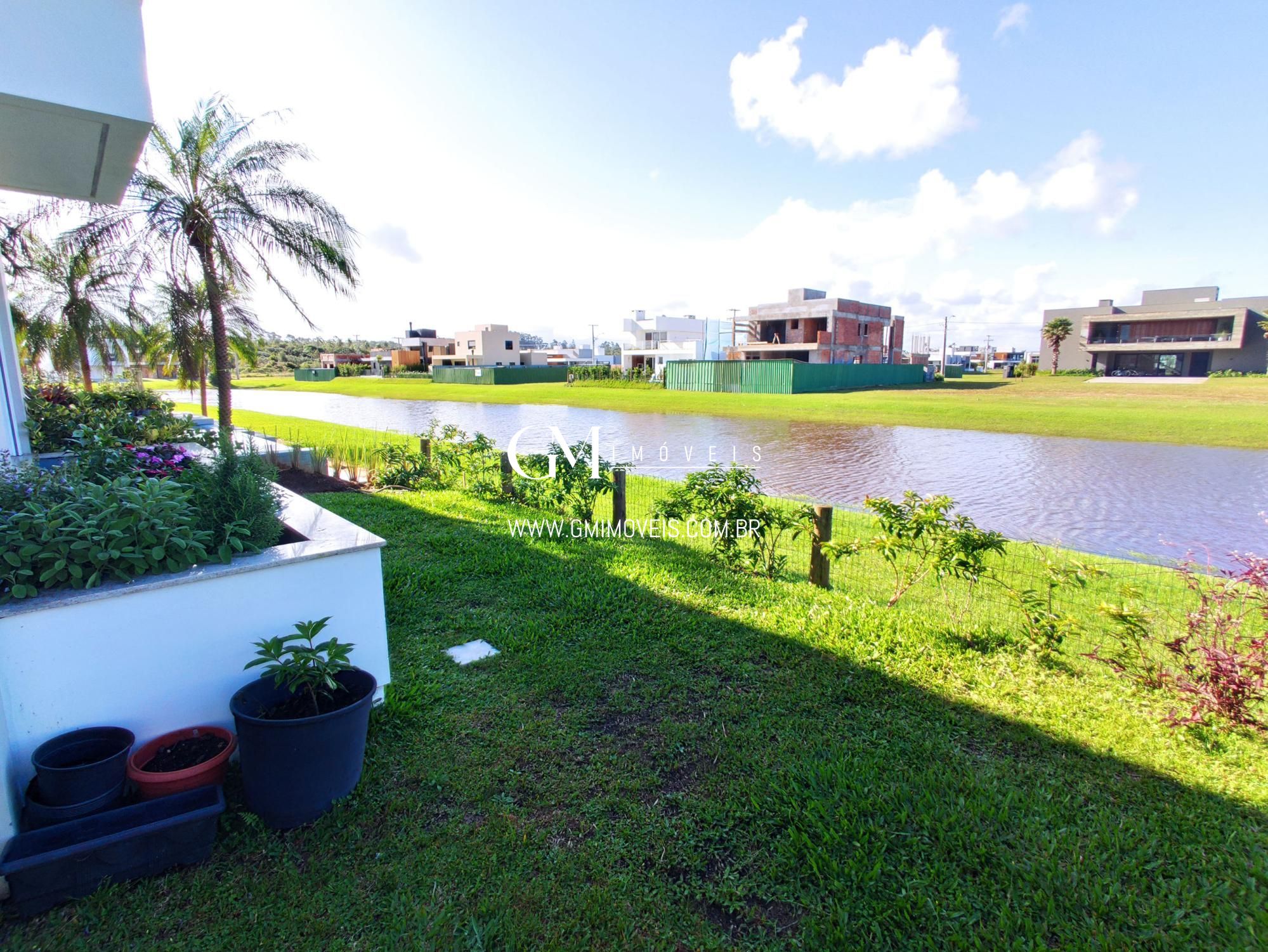 Casa de Condomínio à venda com 3 quartos, 198m² - Foto 21