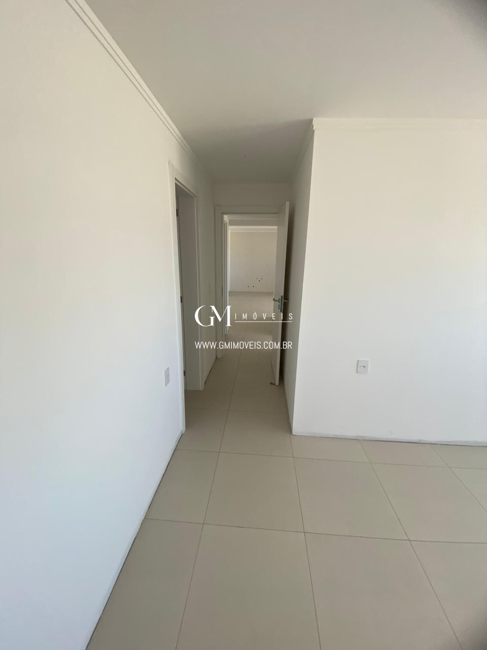 Apartamento à venda com 2 quartos, 75m² - Foto 5