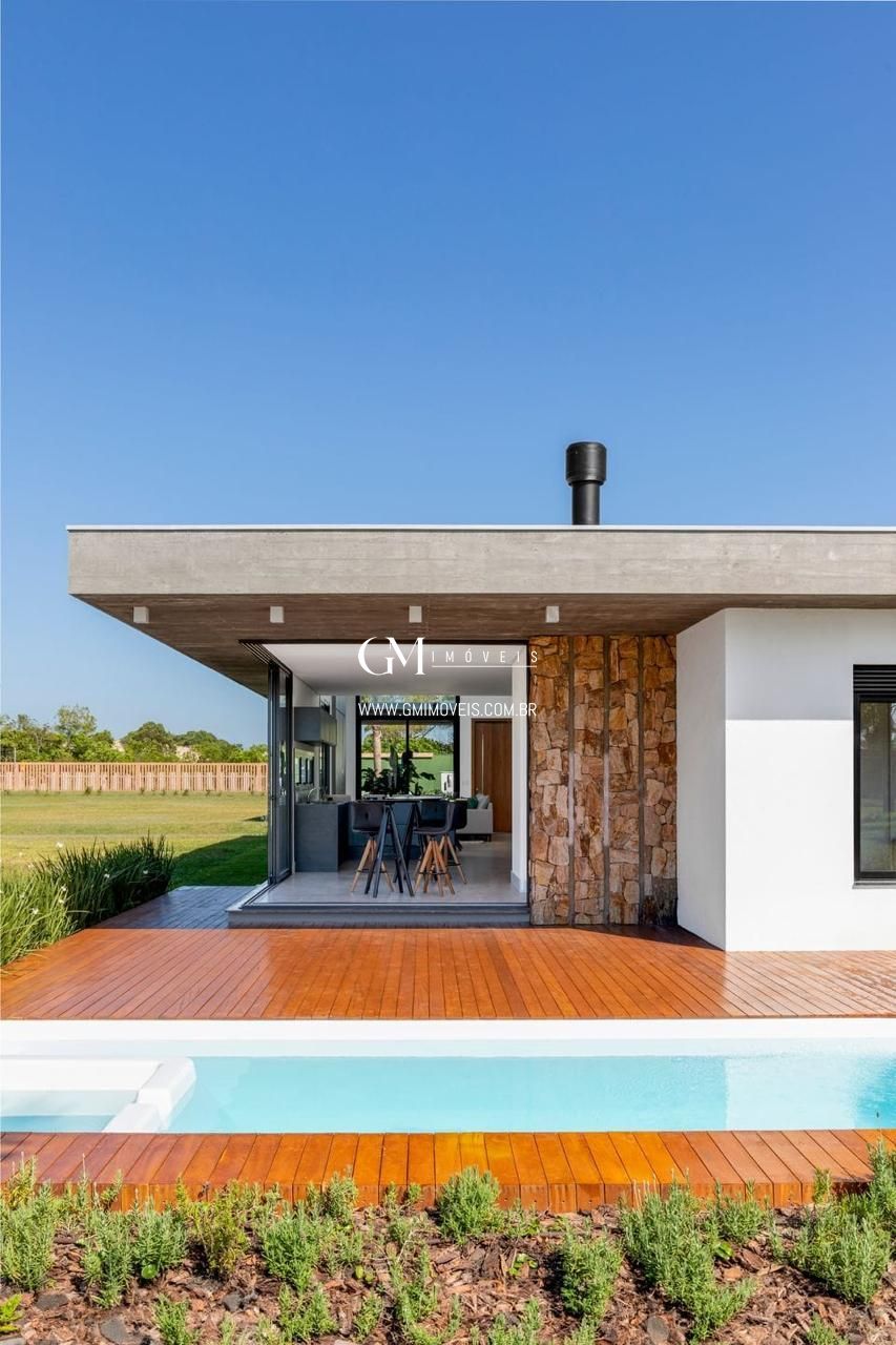 Casa à venda com 3 quartos, 218m² - Foto 4