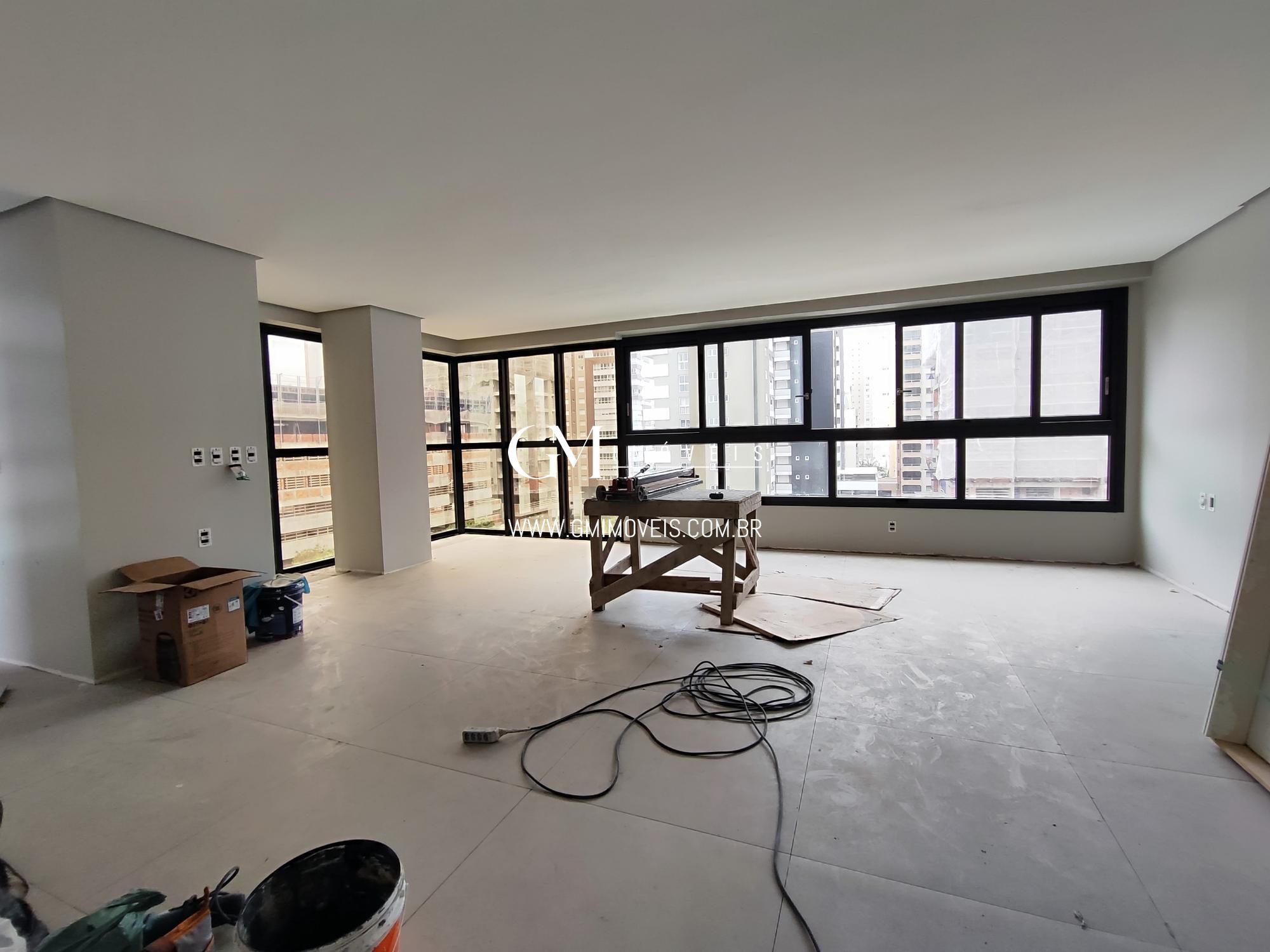 Apartamento à venda com 3 quartos, 114m² - Foto 7