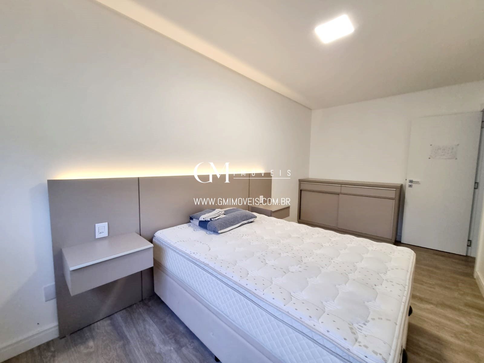 Apartamento à venda com 3 quartos, 108m² - Foto 12