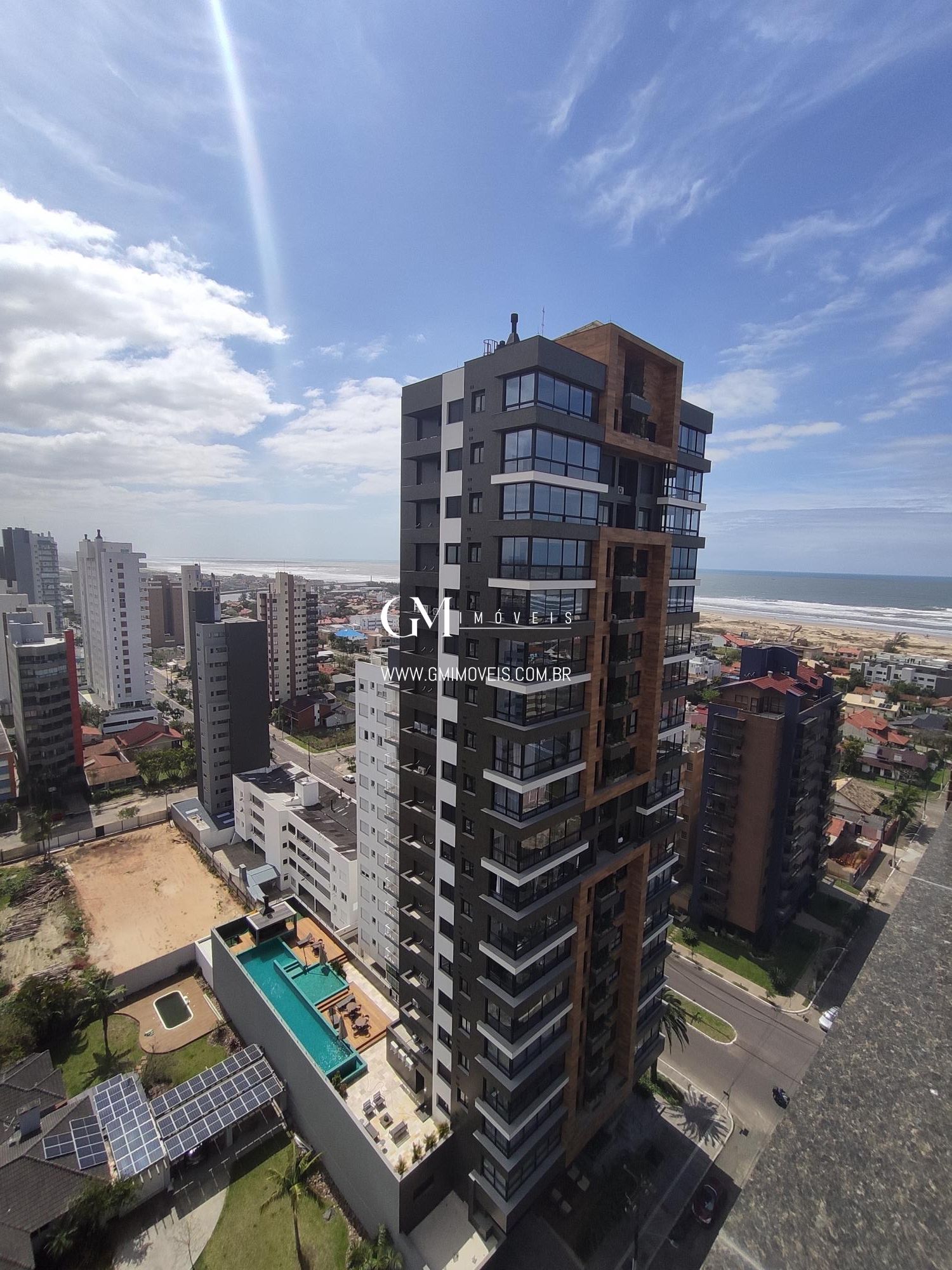 Apartamento à venda com 4 quartos, 216m² - Foto 7