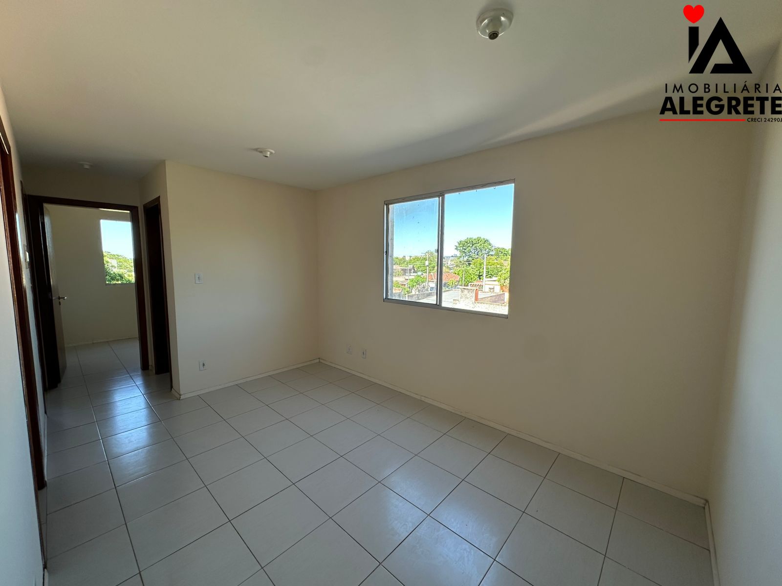 Apartamento com 2 Dormitórios para alugar, por R$ 1.000,00 Apartamento com 2 Dormitórios para alugar, por R$ 1.000,00