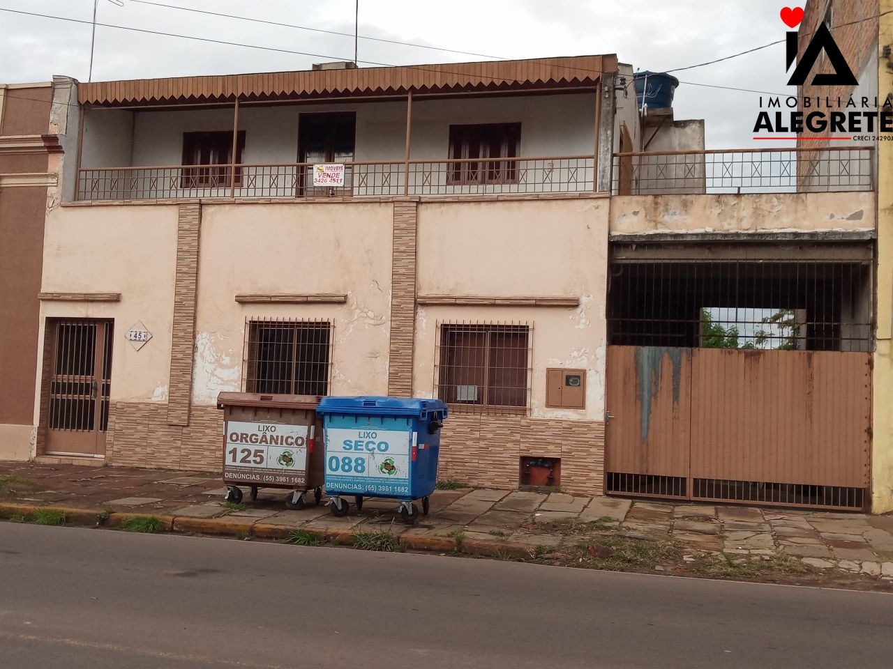 Sobrado  venda  no Centro - Alegrete, RS. Imveis