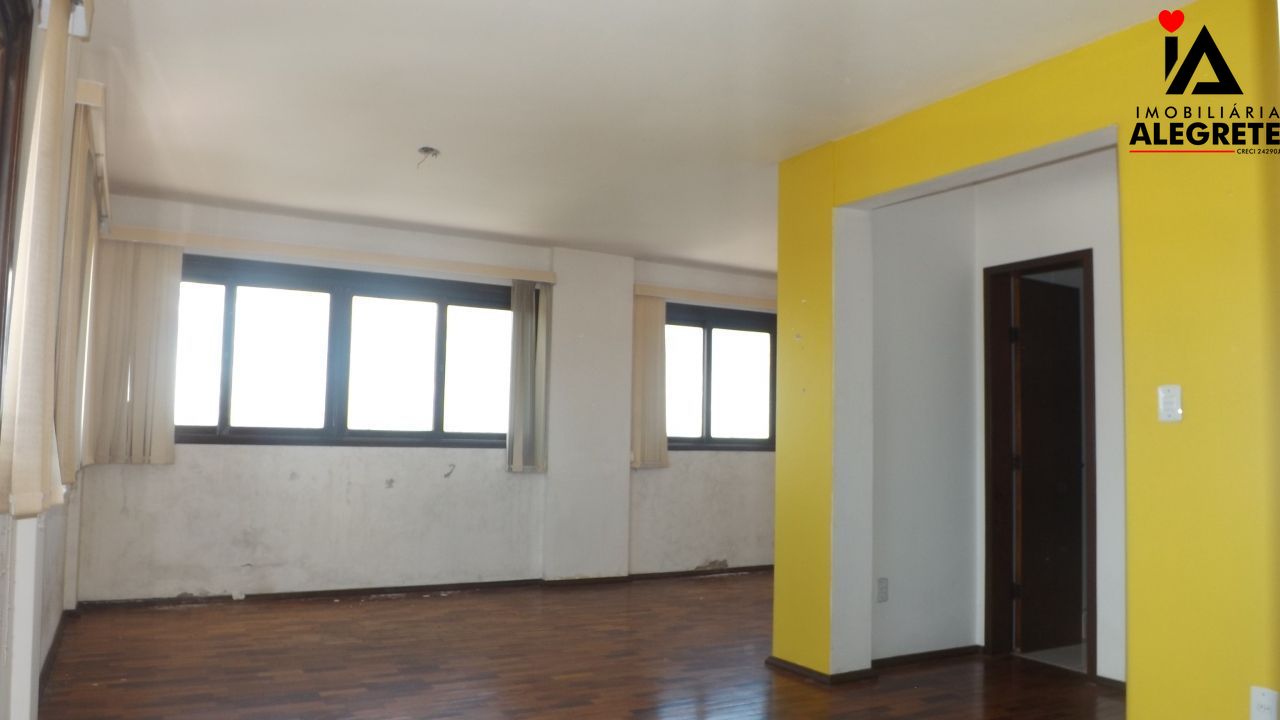 Apartamento  venda  no Centro - Alegrete, RS. Imveis