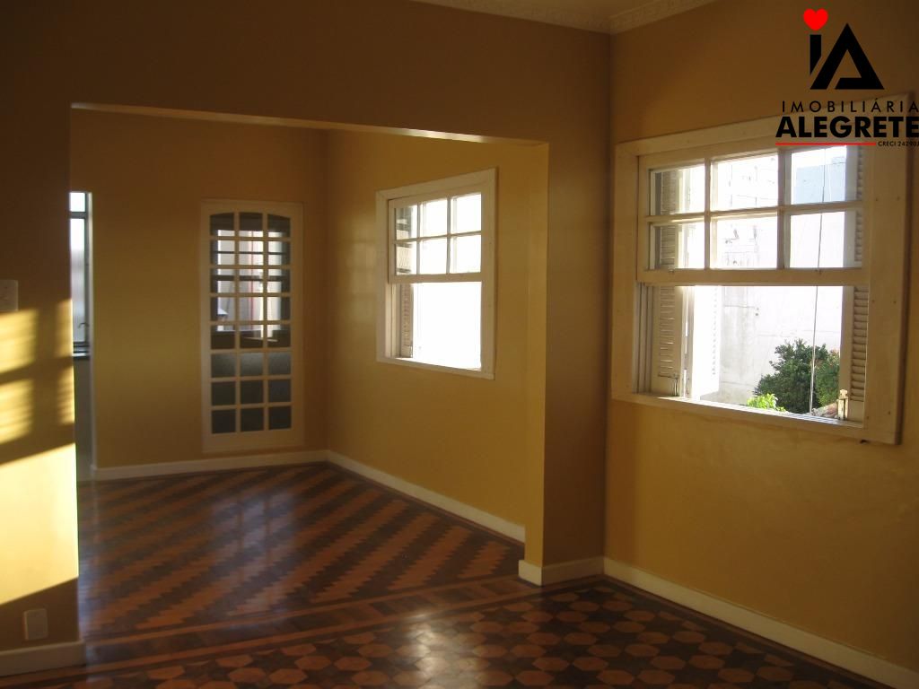 Apartamento para alugar  no Centro - Alegrete, RS. Imóveis