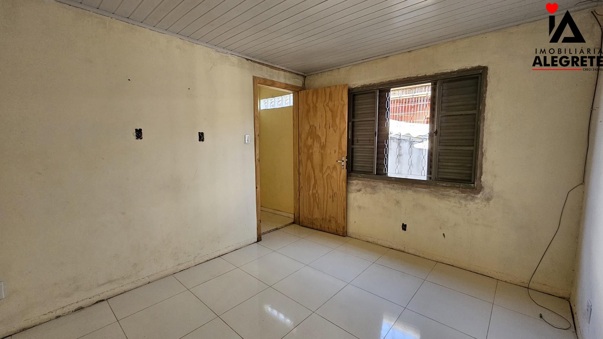 Casa com 2 Dormitórios para alugar,  por R$ 1.400,00 Casa com 2 Dormitórios para alugar,  por R$ 1.400,00
