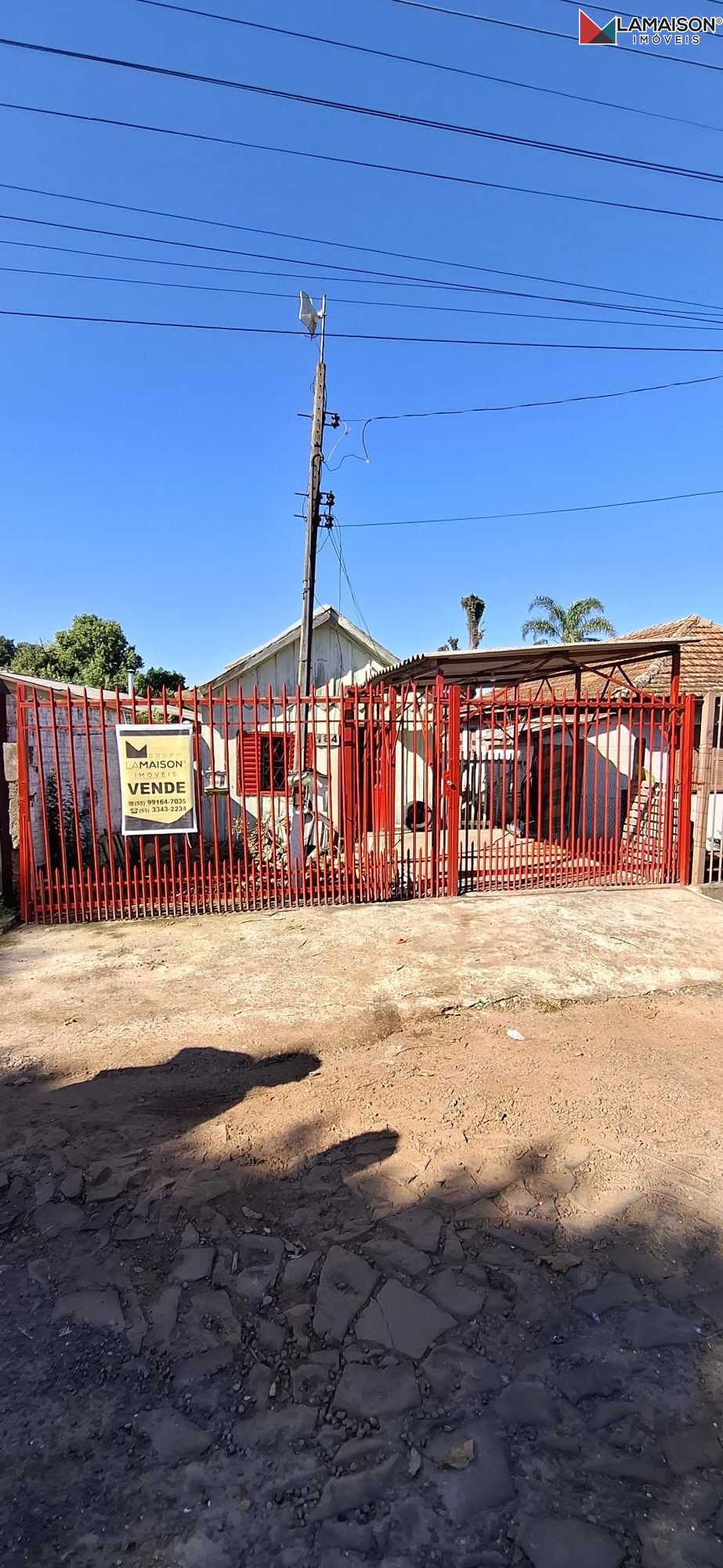 Casa à venda com 2 quartos, 109m² - Foto 1