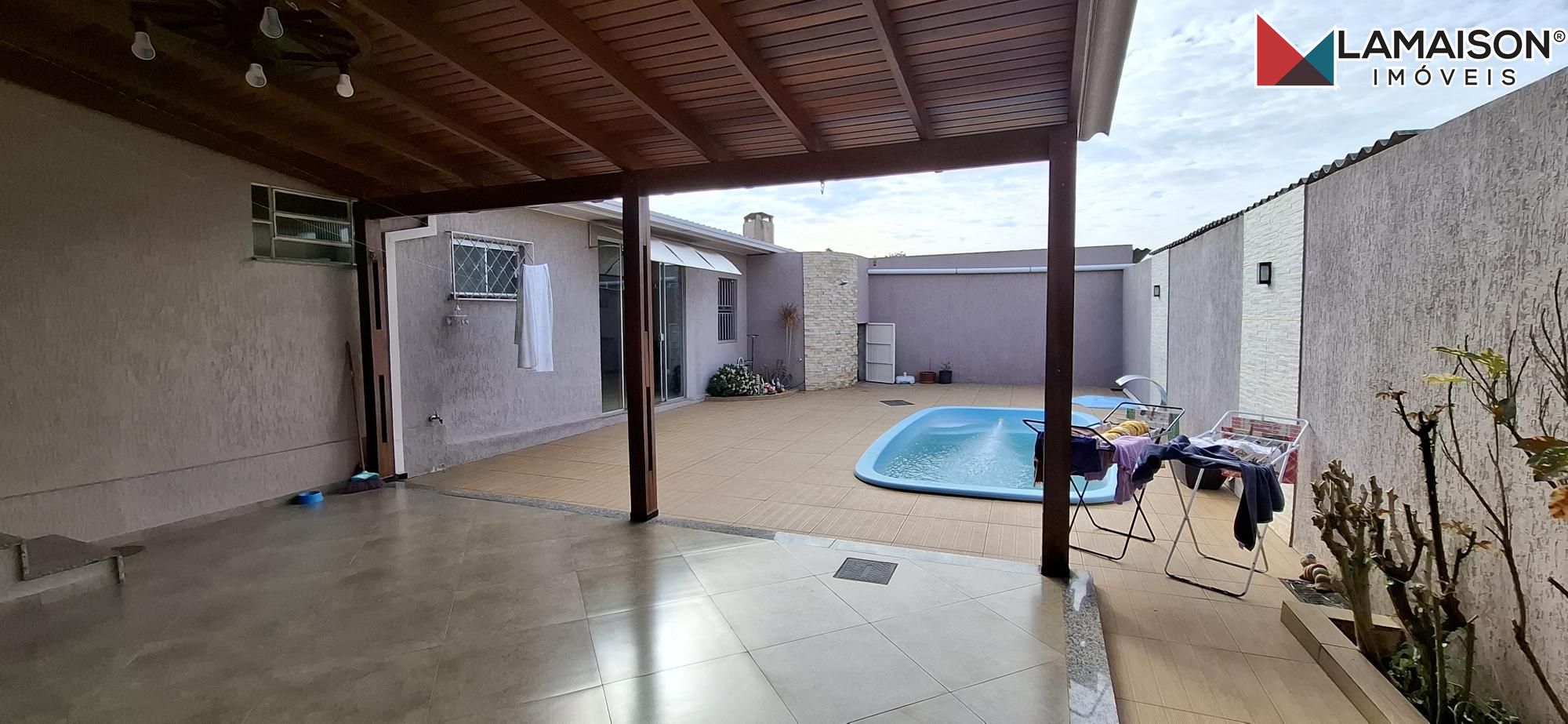 Casa à venda com 3 quartos, 200m² - Foto 16