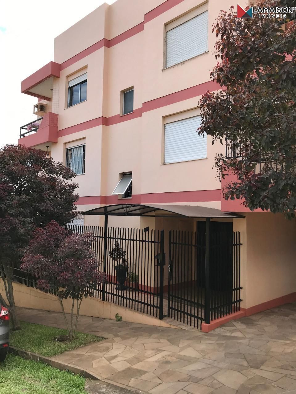 Apartamento à venda com 2 quartos, 98m² - Foto 1