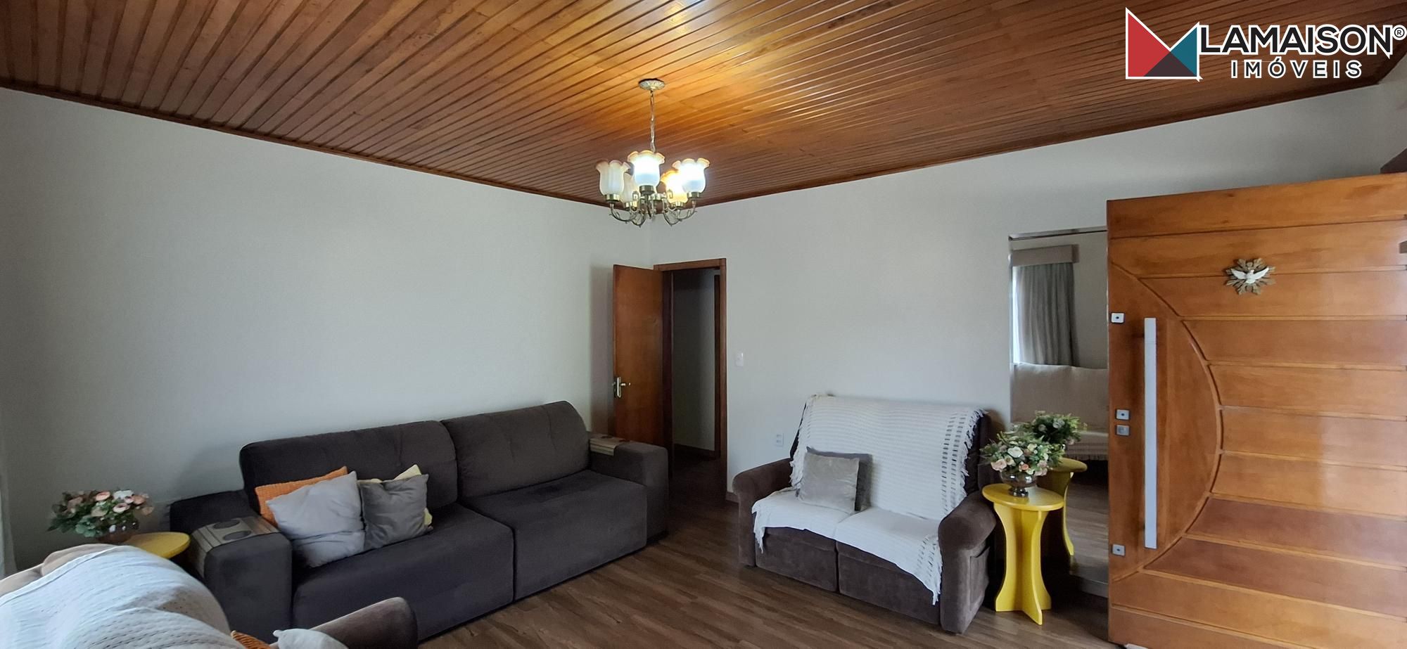 Casa à venda com 3 quartos, 200m² - Foto 4
