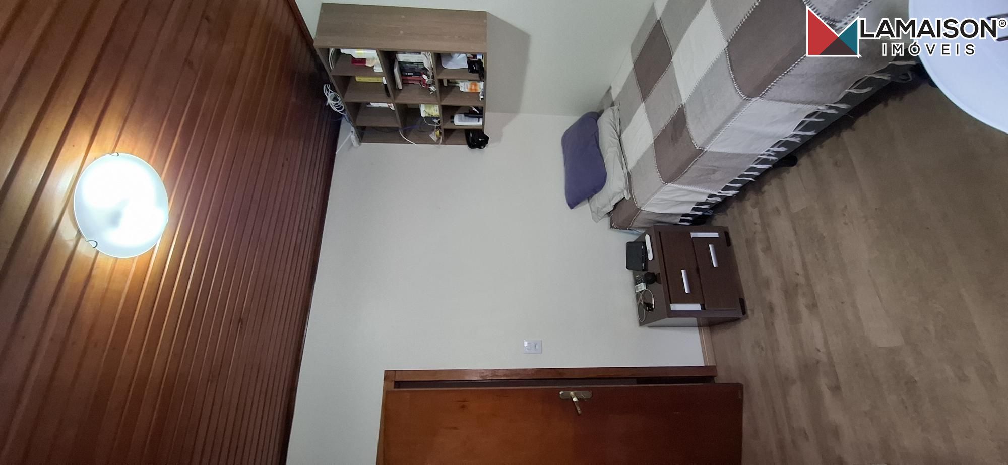 Casa à venda com 3 quartos, 200m² - Foto 10