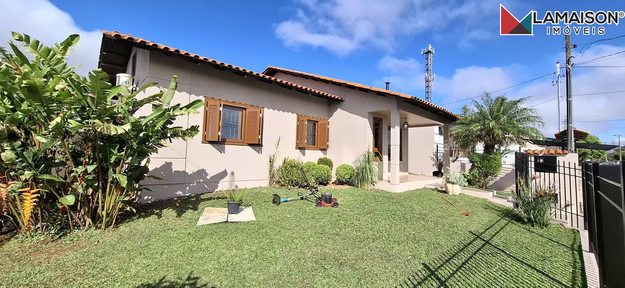 Casa à venda com 3 quartos, 153m² - Foto 2