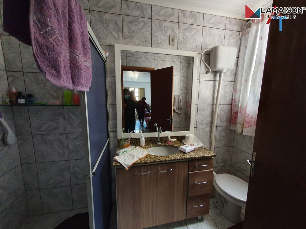 Casa à venda com 2 quartos, 308m² - Foto 9
