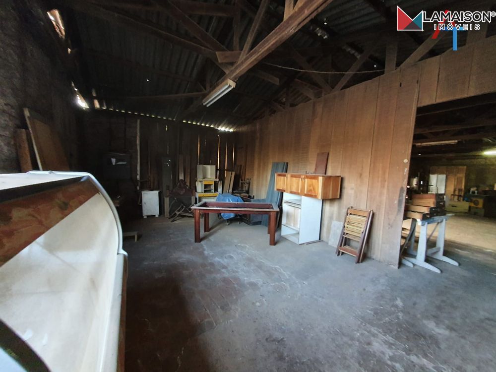 Casa à venda com 2 quartos, 308m² - Foto 7