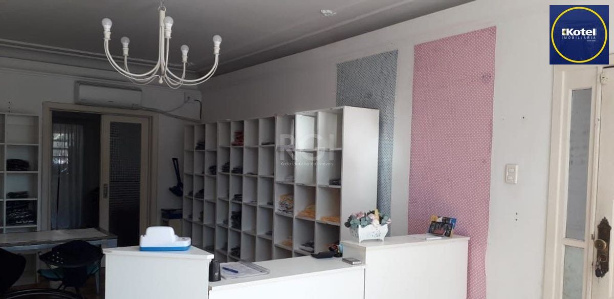 Casa para Venda - 250m², 4 dormitórios, sendo 1 suites, 3 vagas - Menino Deus