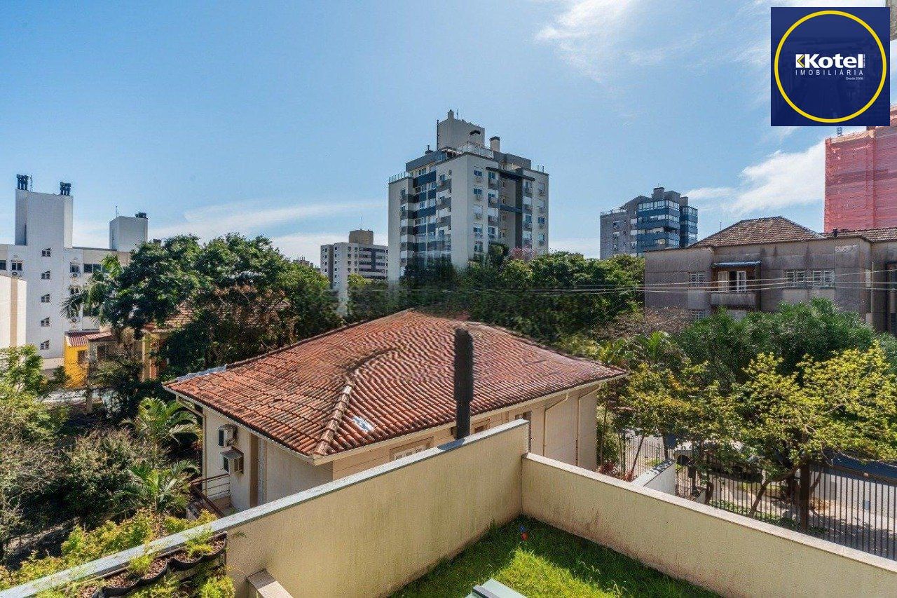 Apartamento de 2 dormitórios, com lareira e churrasqueira no bairro Petrópolis
