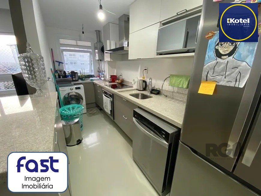 Apartamento 3 quartos, sendo 1 suíte, 67 m² privativos e 2 vagas de garagem (box duplo) localizado na Rua Jerônymo Zelmanovitz, no bairro São Sebastião em Porto Alegre.