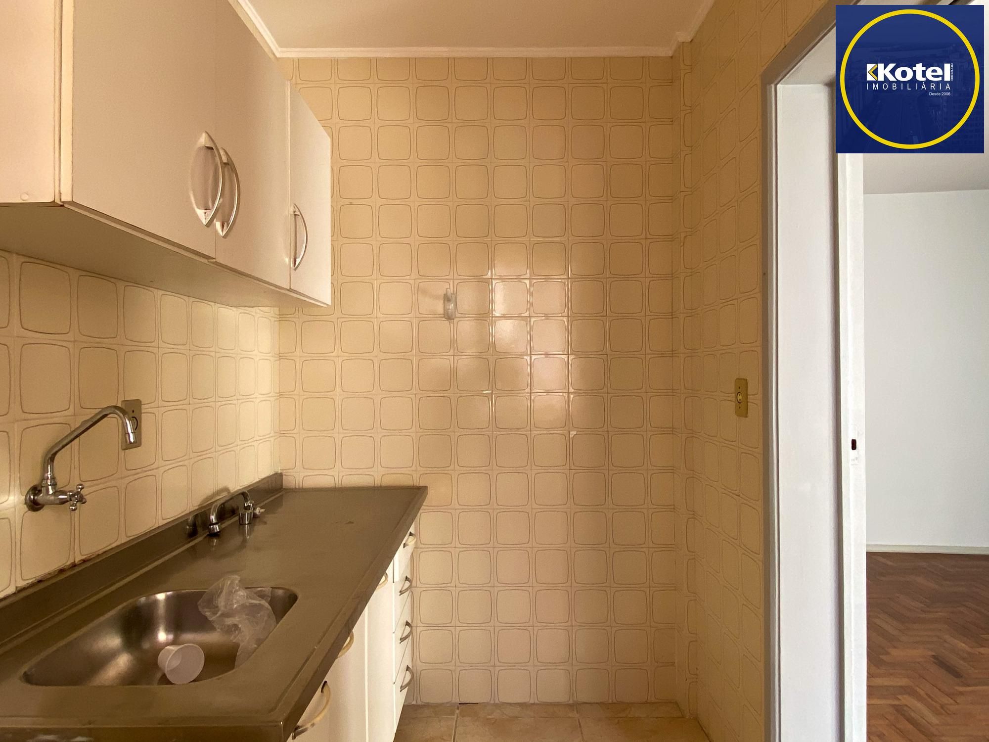 Studio com 28m² super bem iluminado, em ótima localização no Centro Histórico
