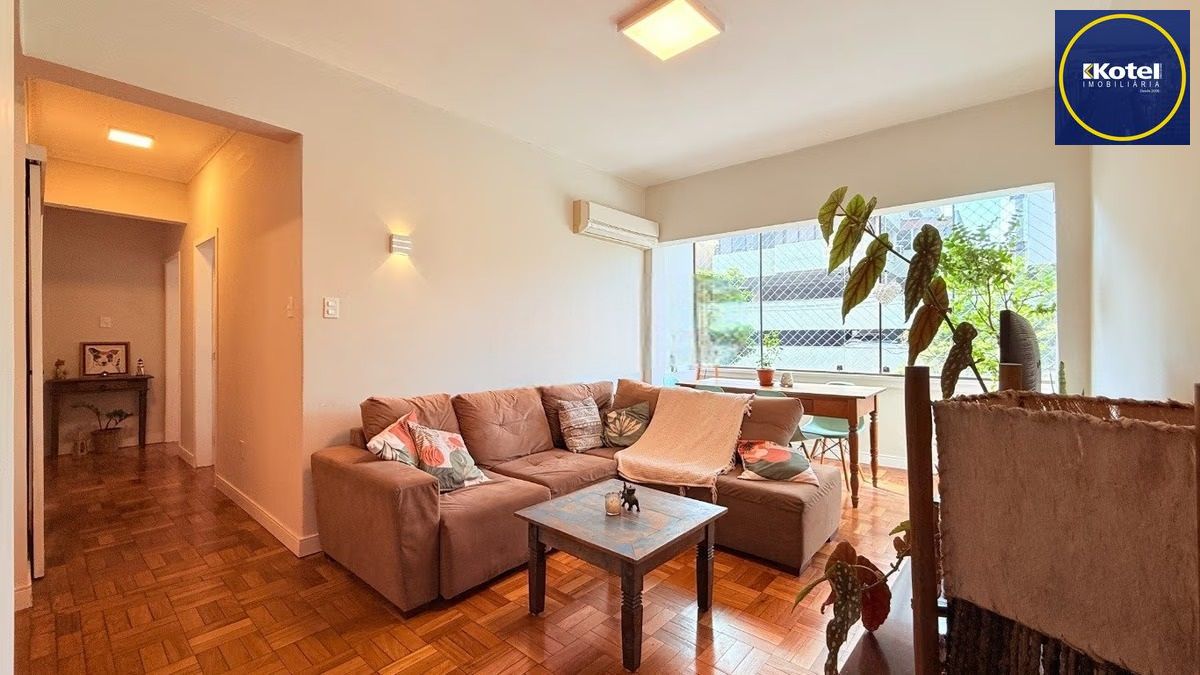 Apartamento Reformado com 3 Quartos e Sacada no Coração do Bom Fim, Próximo à Redenção