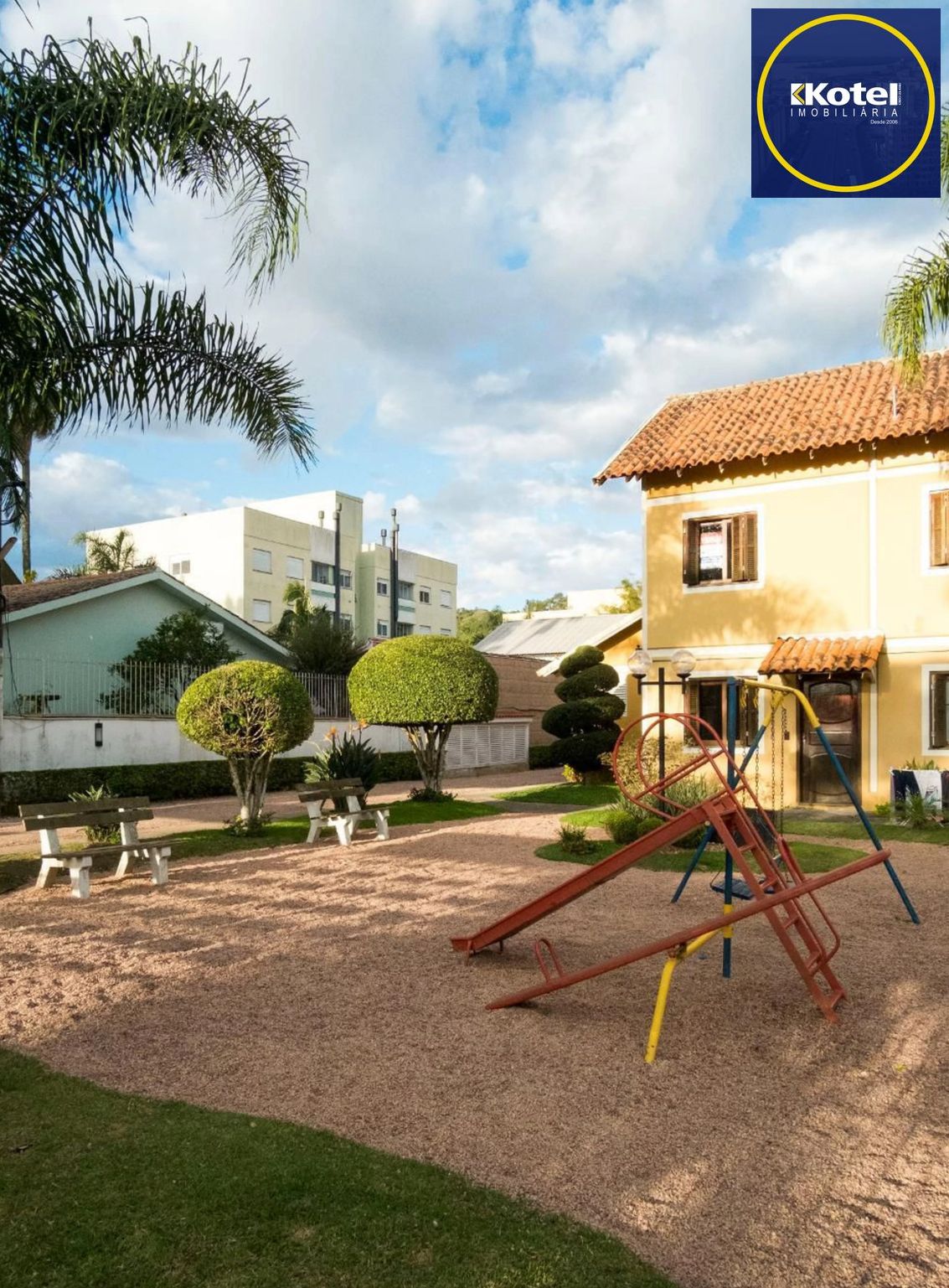 CASA 2 DORMITORIOS, 1 BANHEIRO, 1 VAGA EM CONDOMINIO RESIDENCIAL NA ZONA SUL PORTO ALEGRE