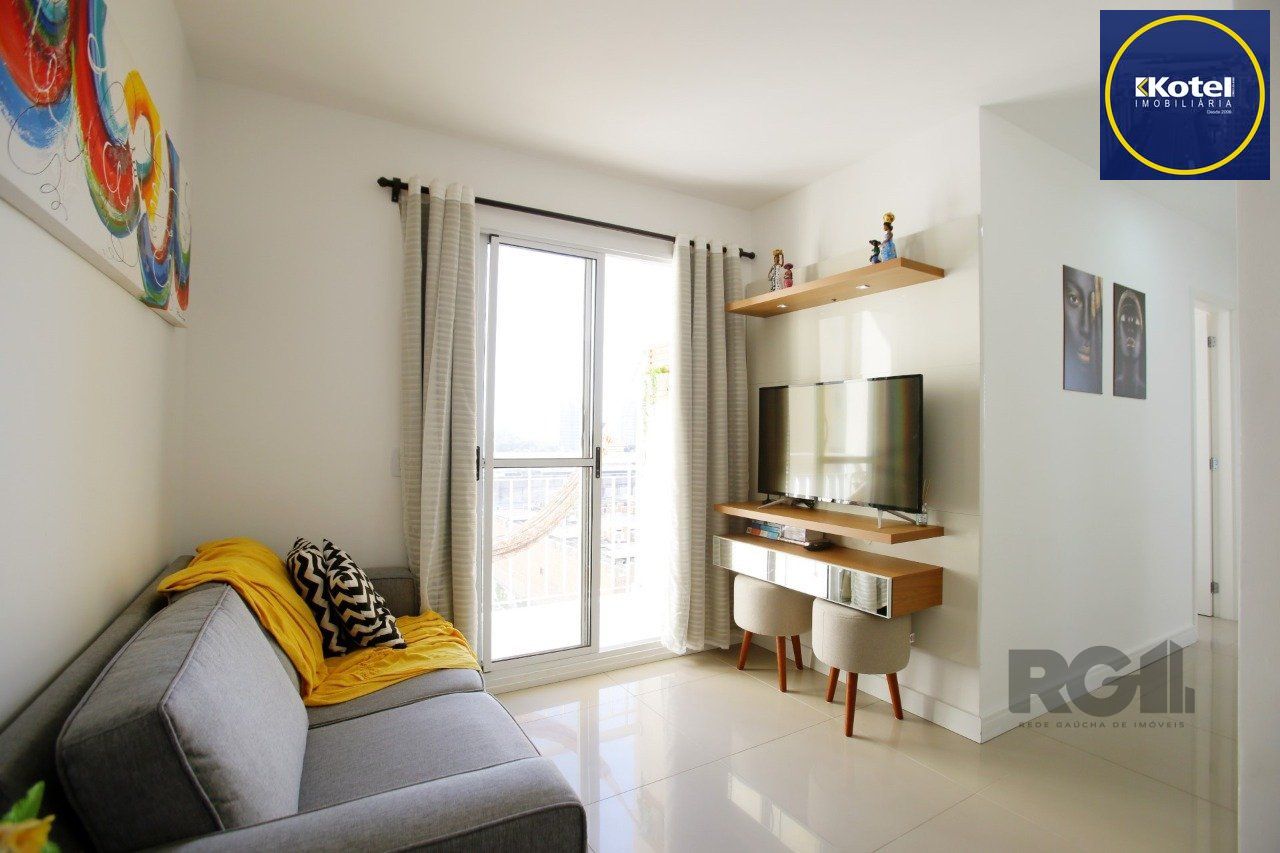 Apartamento com  03 quartos, sendo 1 suíte e 01 vaga