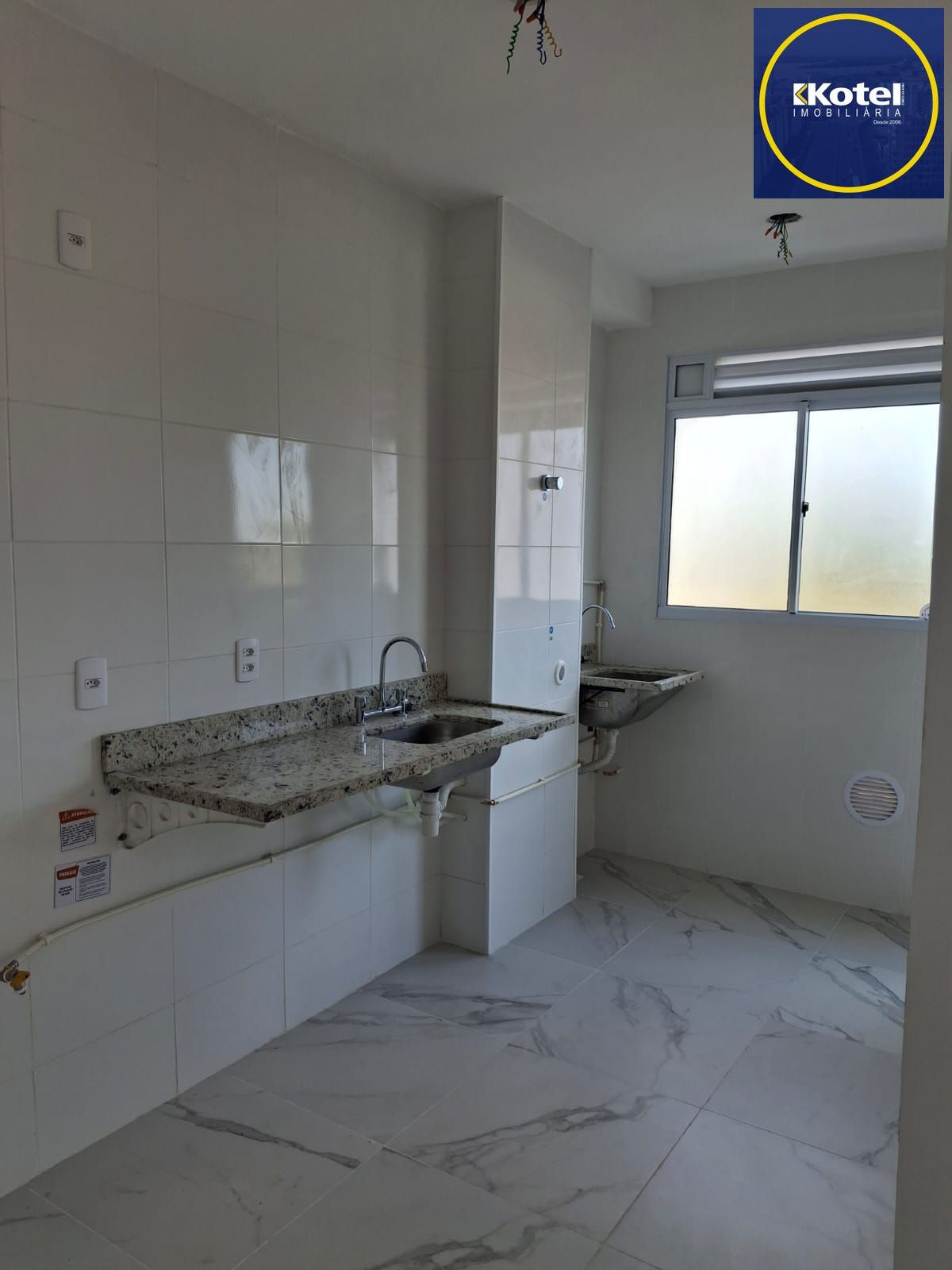 Apartamento de 2 dormitórios com suíte e 1 vaga escriturada !