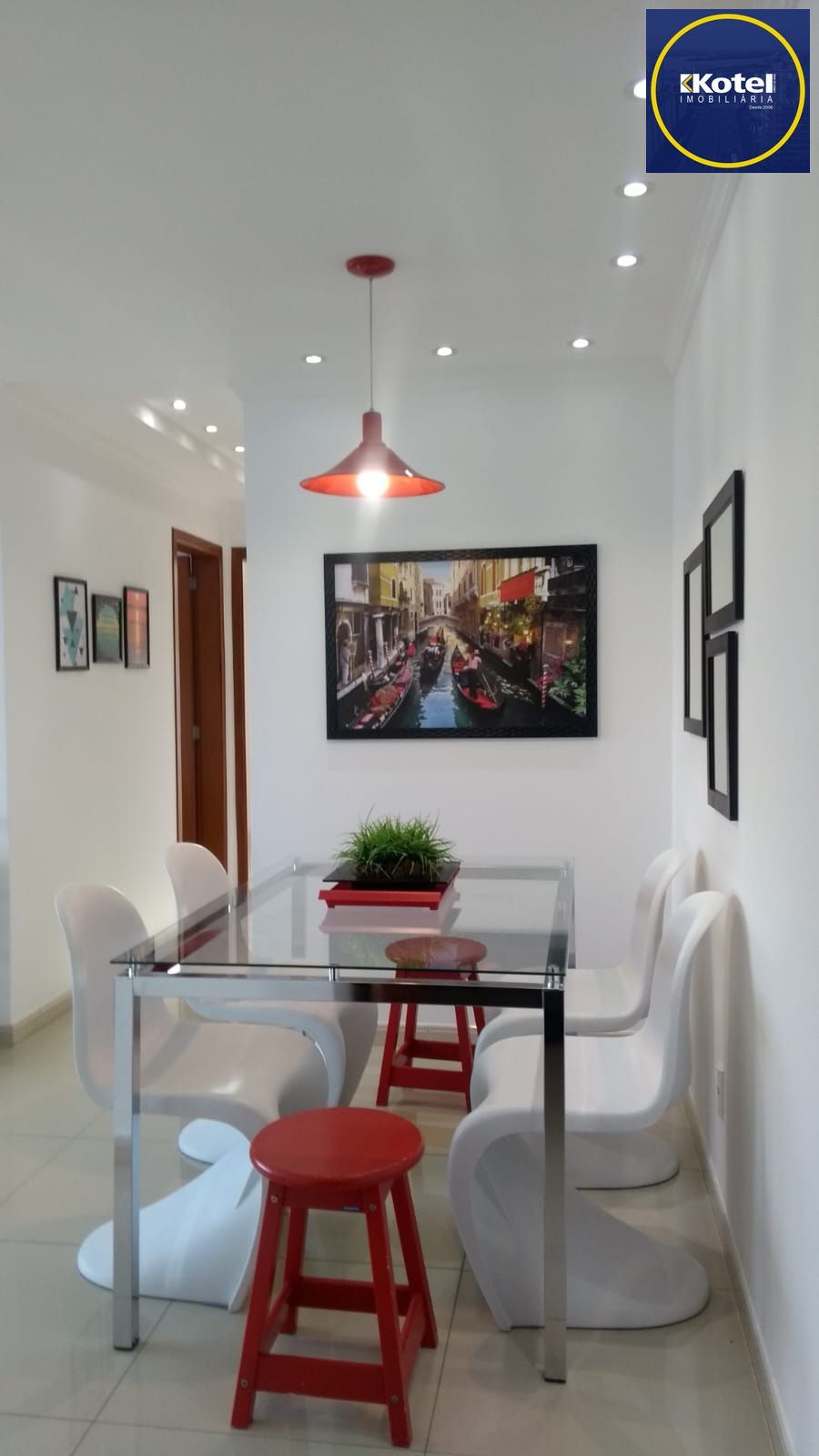 Apartamento com 02 quartos (01 suíte) e 03 Vagas no Bairro Cristo Redentor