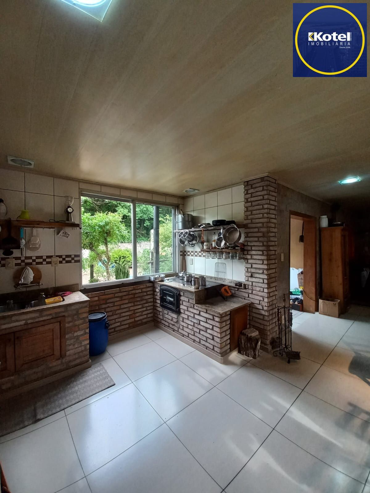 Ampla residência próximo do CEITEC e UFRGS