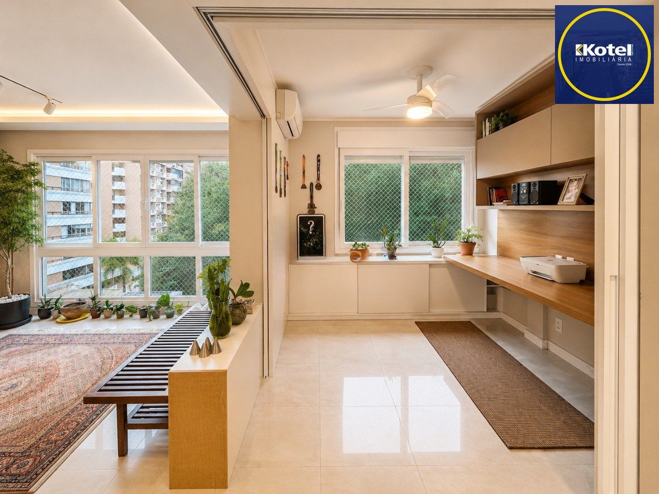 Apartamento de 3 dormitórios à venda no bairro Mont Serrat em Porto Alegre.