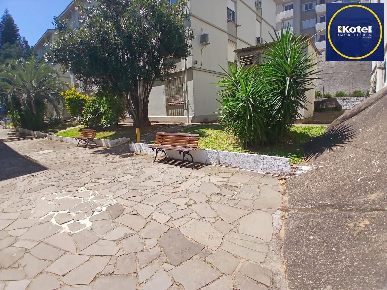 Apartamento de 02 dormitorios a venda na Av do Forte - Porto Alegre/RS