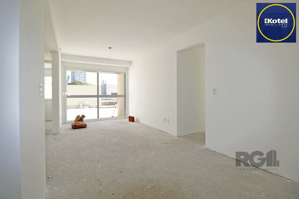 Apartamento 3 dorms à venda Rua Roque Calage, Passo da Areia - Porto Alegre