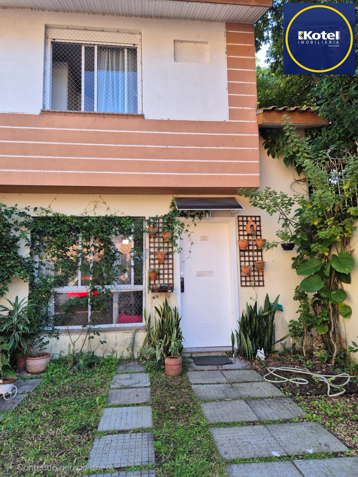 Casa em condomínio com infra