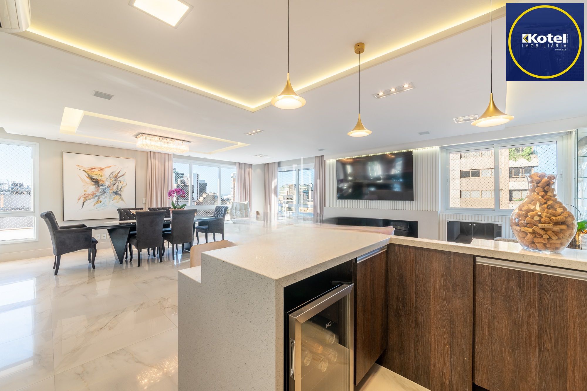 ANDAR ALTO BAIRRO BELA VISTA | ANDAR INTEIRO COM 180M2