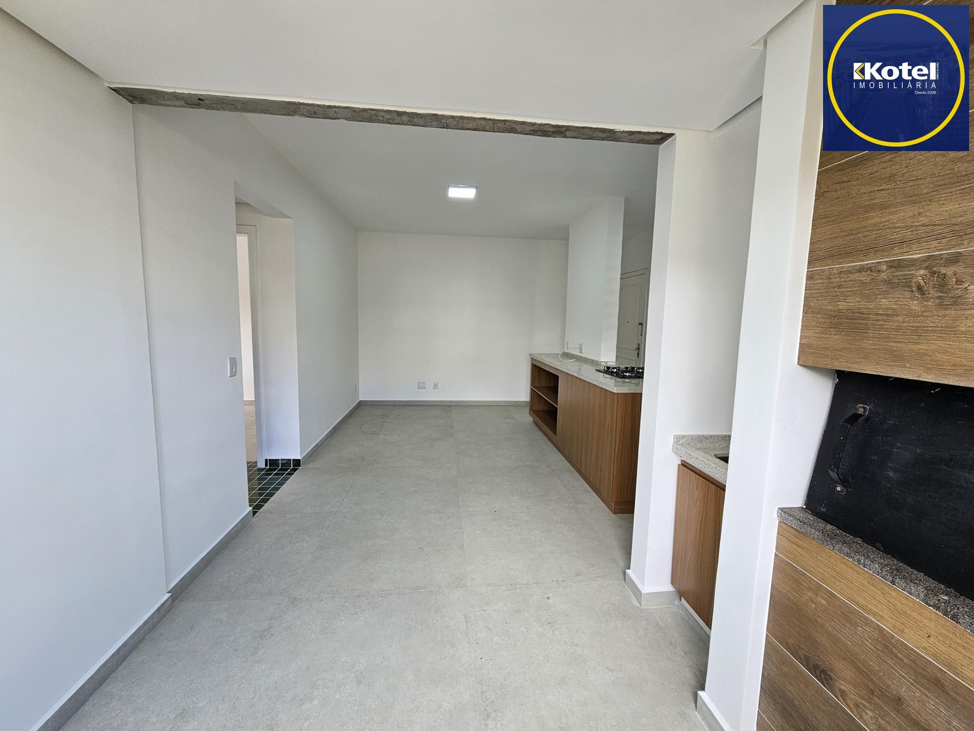 Apartamento 2 dormitórios, sacada com churrasqueira no Cristo Redentor