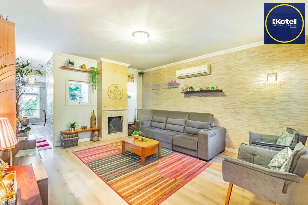 Casa mobiliada com 3 dormitórios no Ecoville