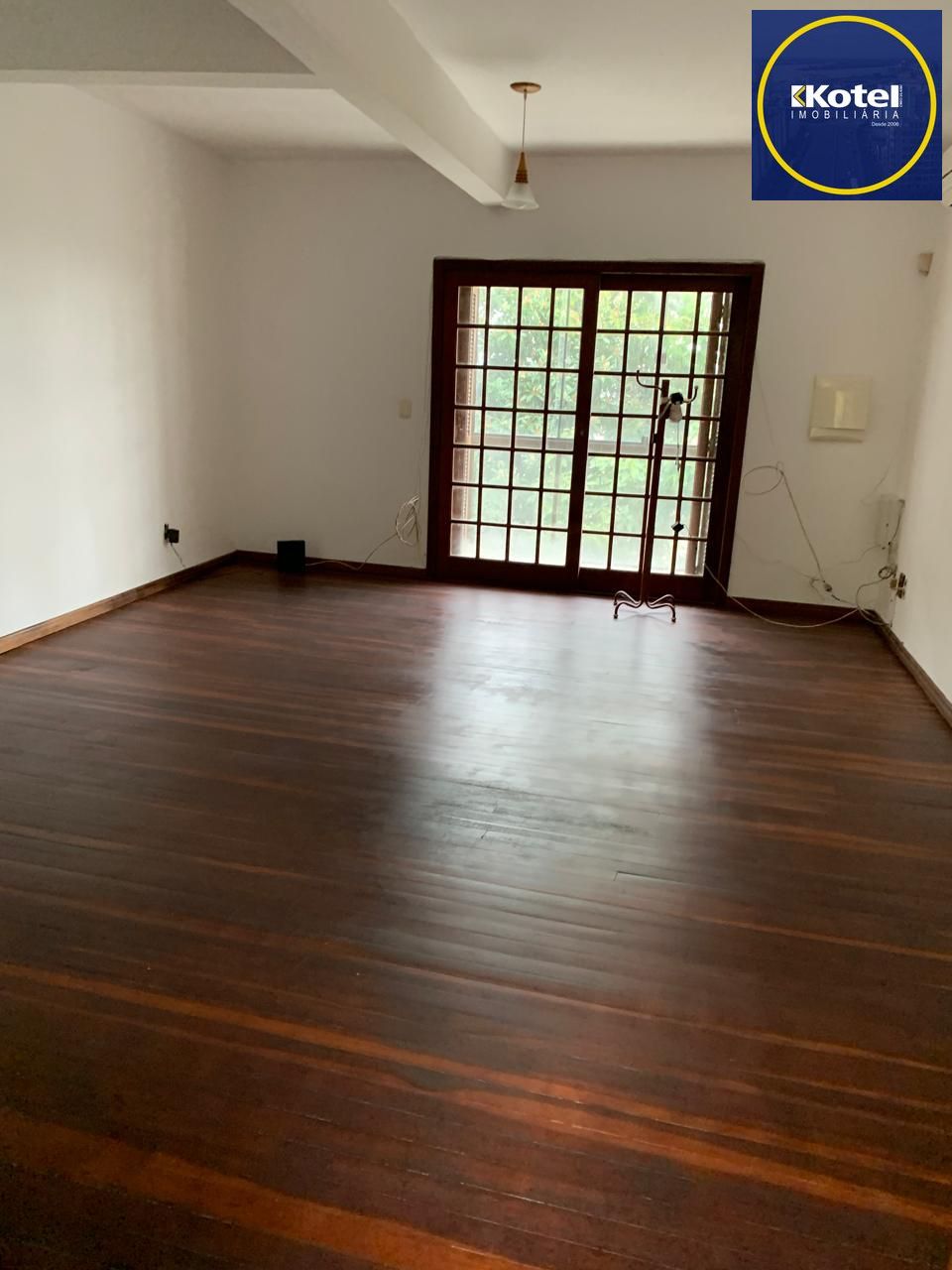 PRÉDIO COM 2 APARTAMENTOS  COM 1 E 2 DORMITÓRIOS - BAIRRO NONOAI