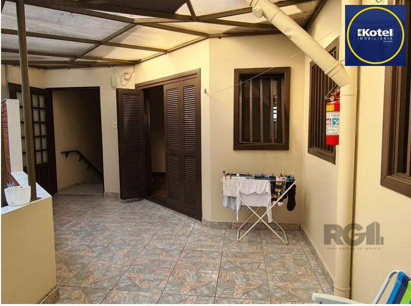 Casa 6 quartos à venda, 403m², Jardim São Pedro - Porto Alegre