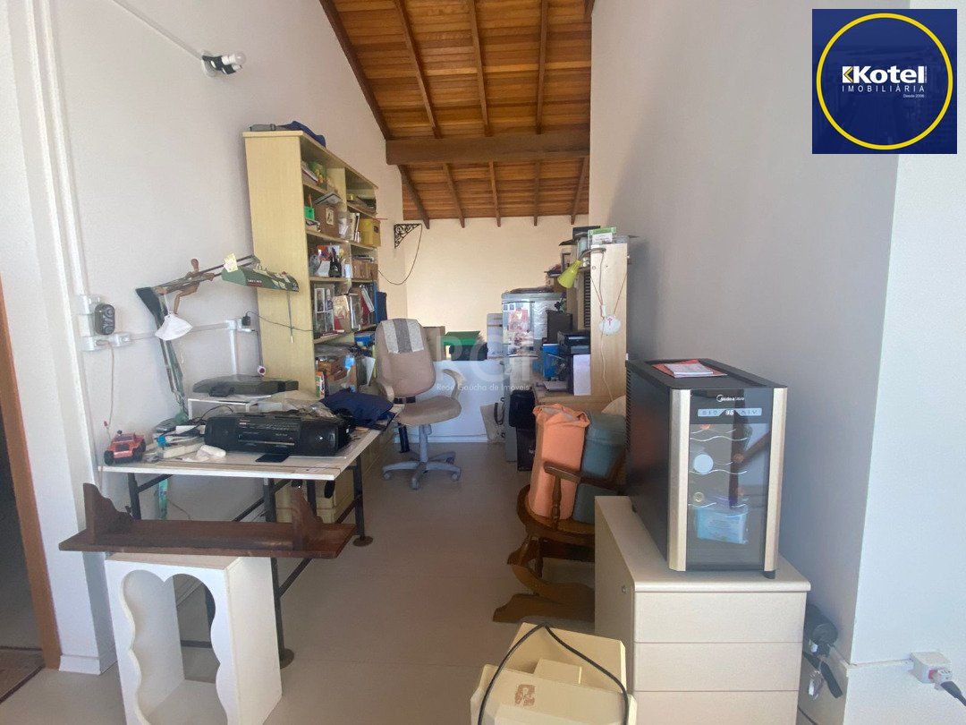 Casa Condominio para Venda - 300m², 3 dormitórios, sendo 3 suites, 4 vagas - Terra Ville