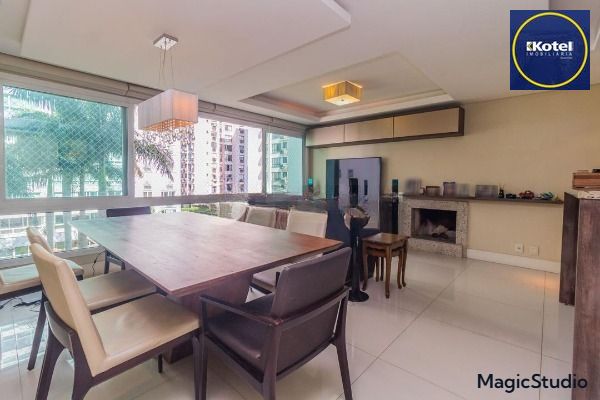 Vende apartamento no Bairro Passo da Areia - Porto Alegre