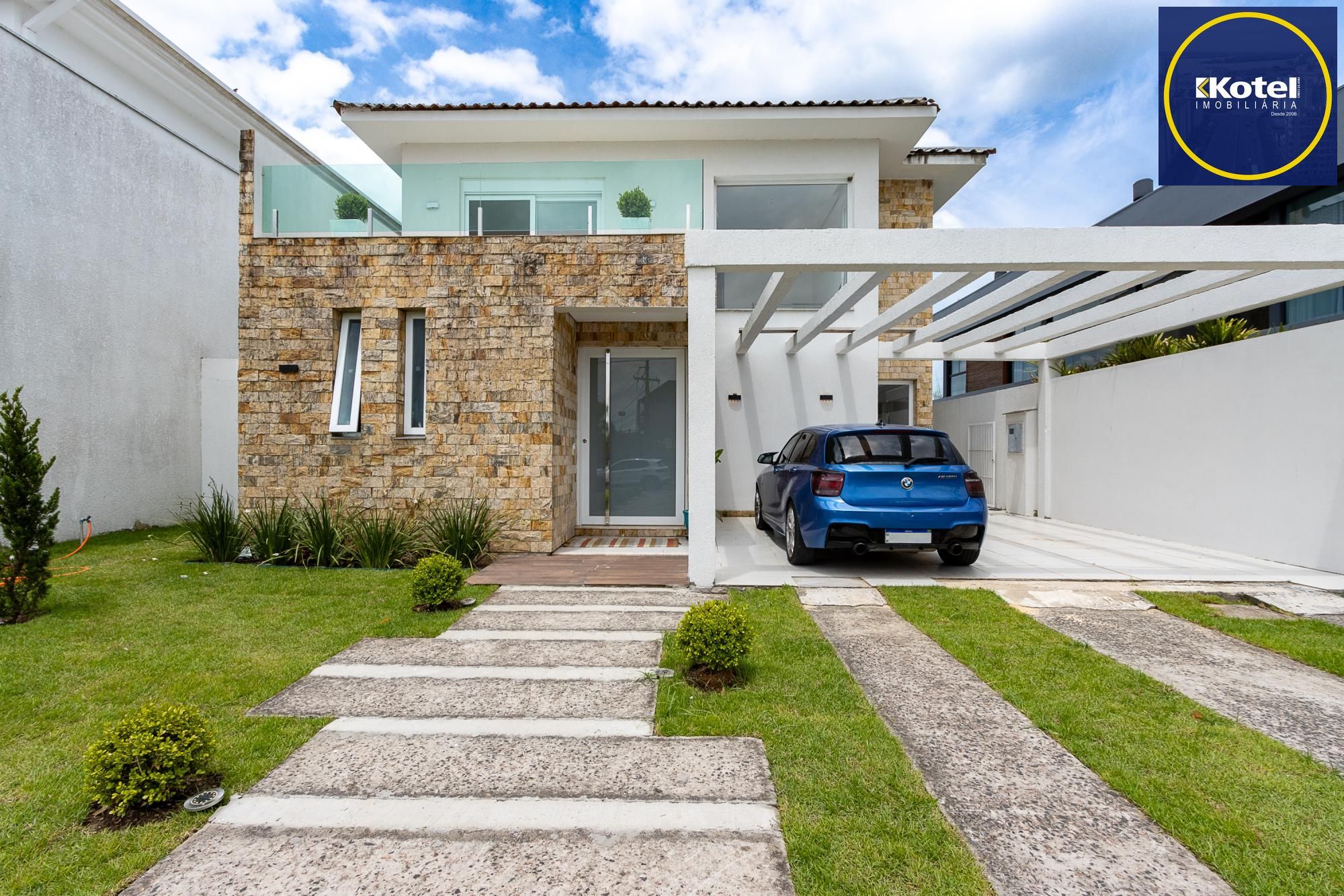 Excelente Casa à Venda no Condomínio Terra Ville